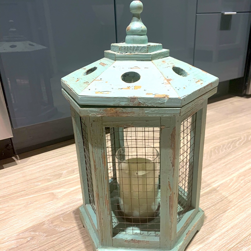 Birdcage design, distressed candle holder